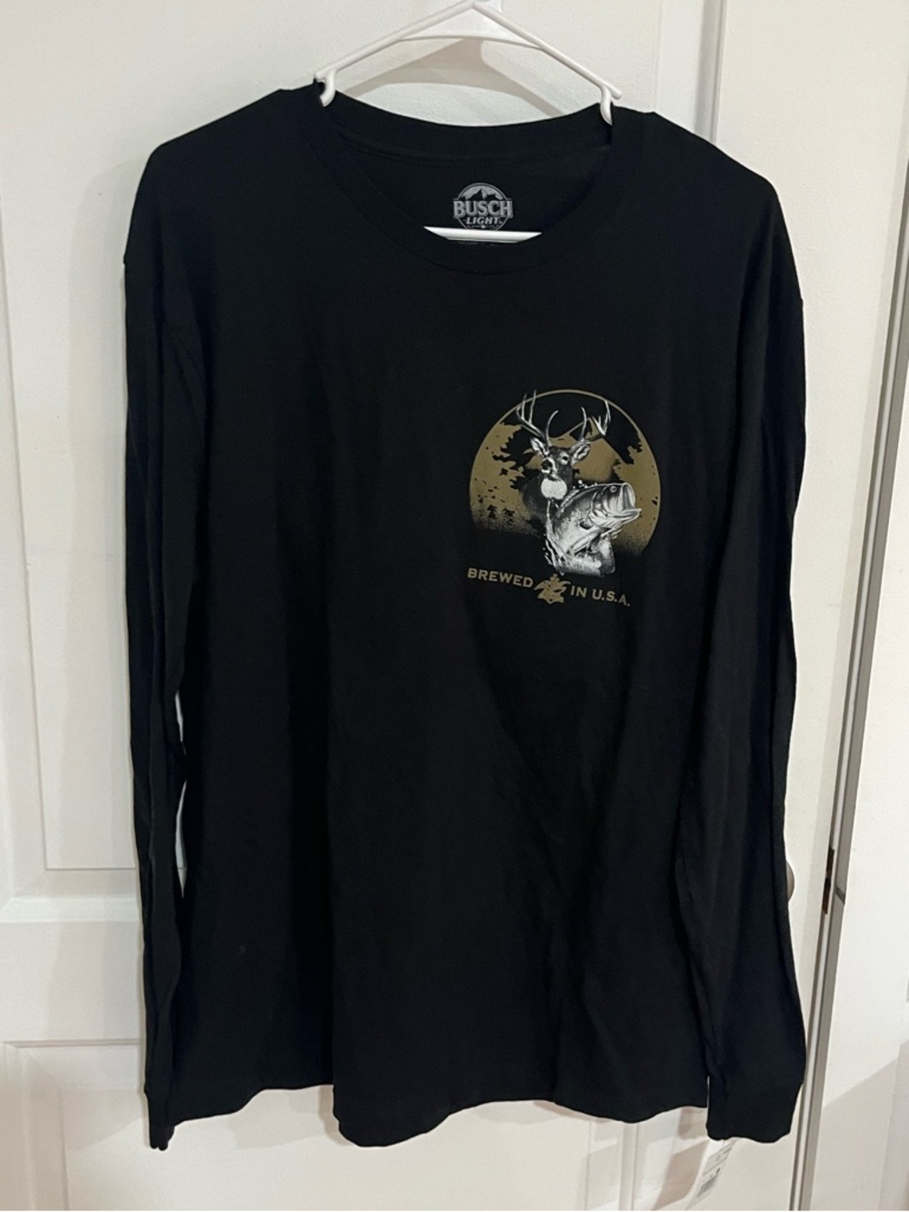 Hybrid Apparel Busch Light Black Long-Sleeve Graphic Tee with Gold Deer & Fish